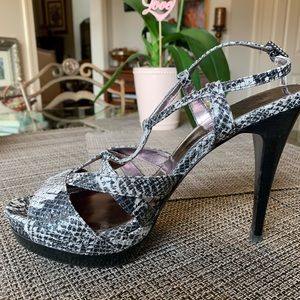 RSVP Animal Print Platform Sandals. Size 9